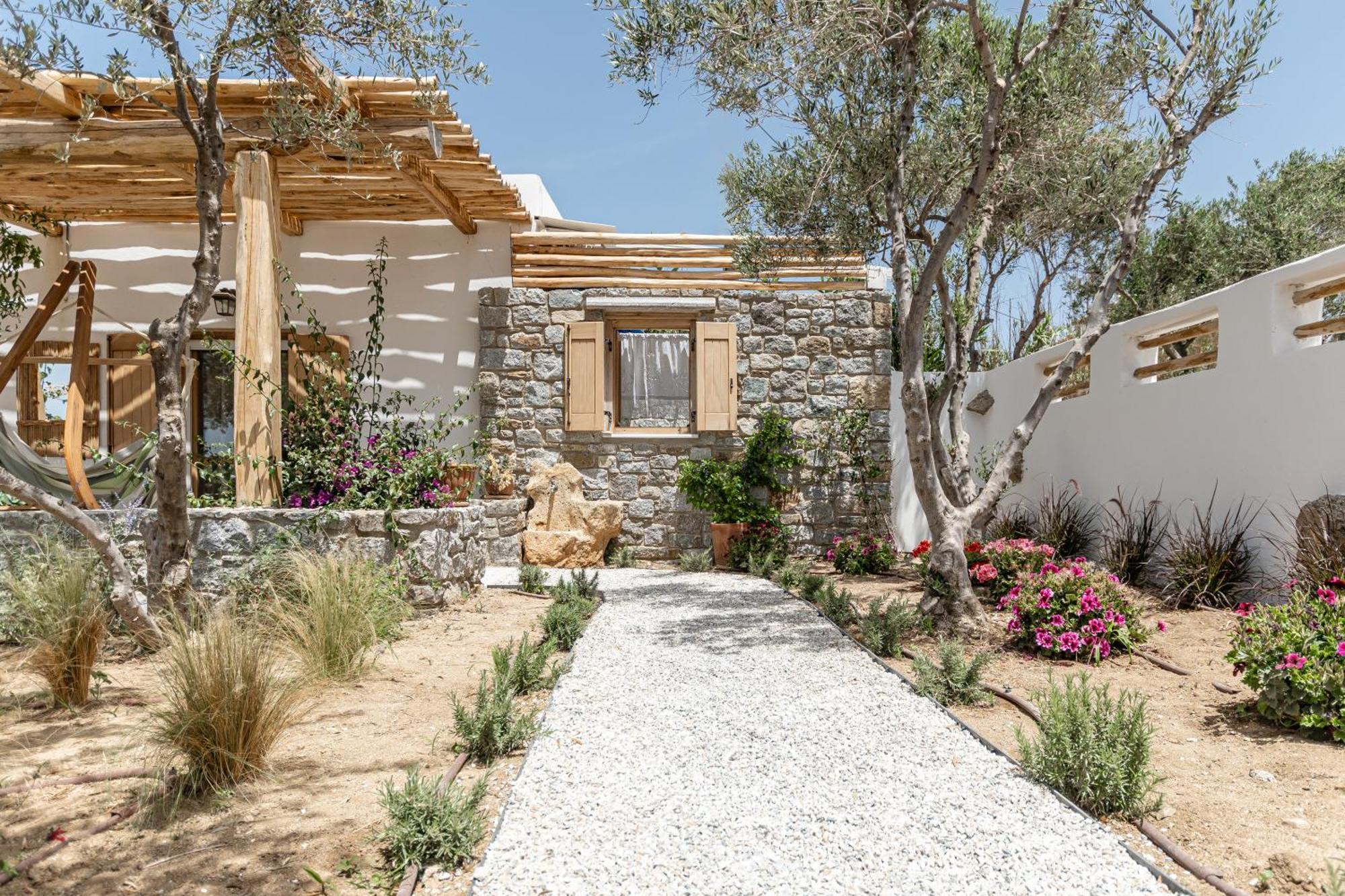 Naxian Serenity Apartment